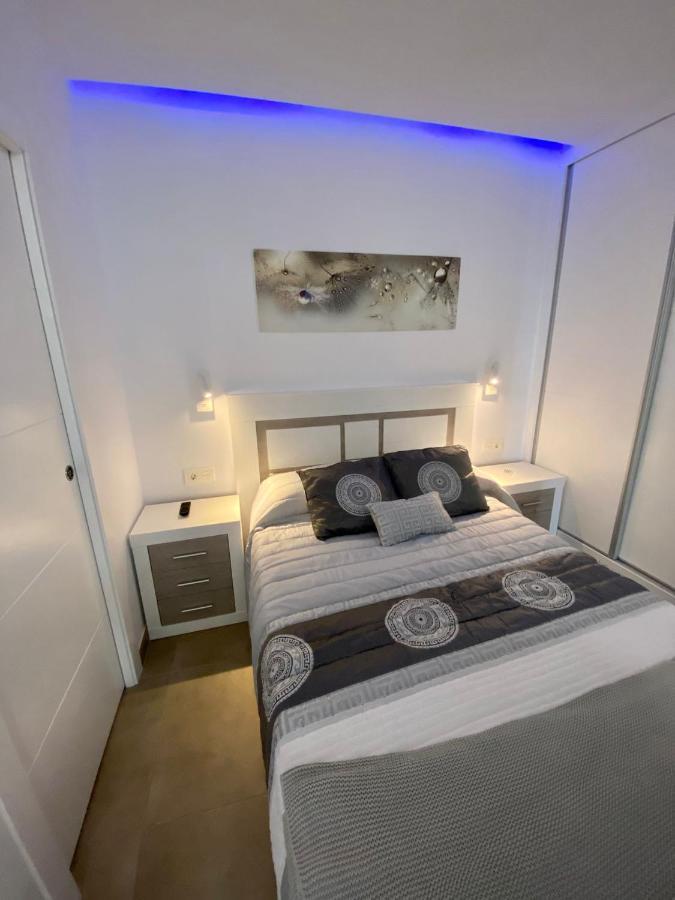 Loft Deluxe Raquel Villa โกนิล เด ลาฟรอนเตรา ภายนอก รูปภาพ
