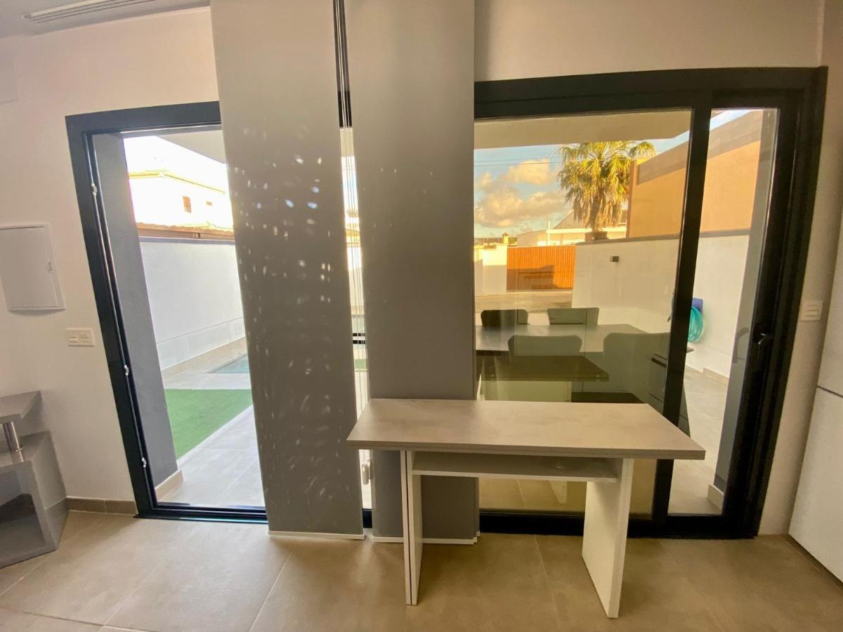 Loft Deluxe Raquel Villa โกนิล เด ลาฟรอนเตรา ภายนอก รูปภาพ